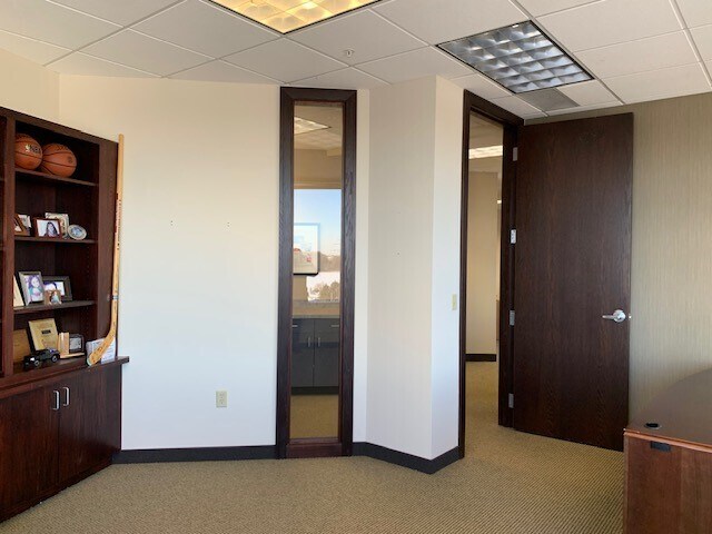 More Photos Of 11455 Viking Dr, Eden Prairie Medical For Lease