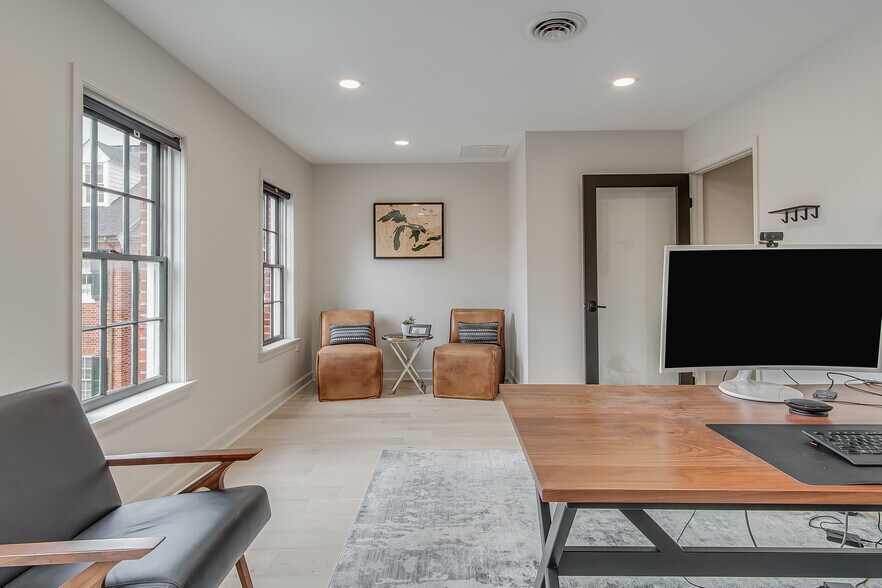 More Photos Of 129 W Patrick St, Frederick Office Residential For Lease