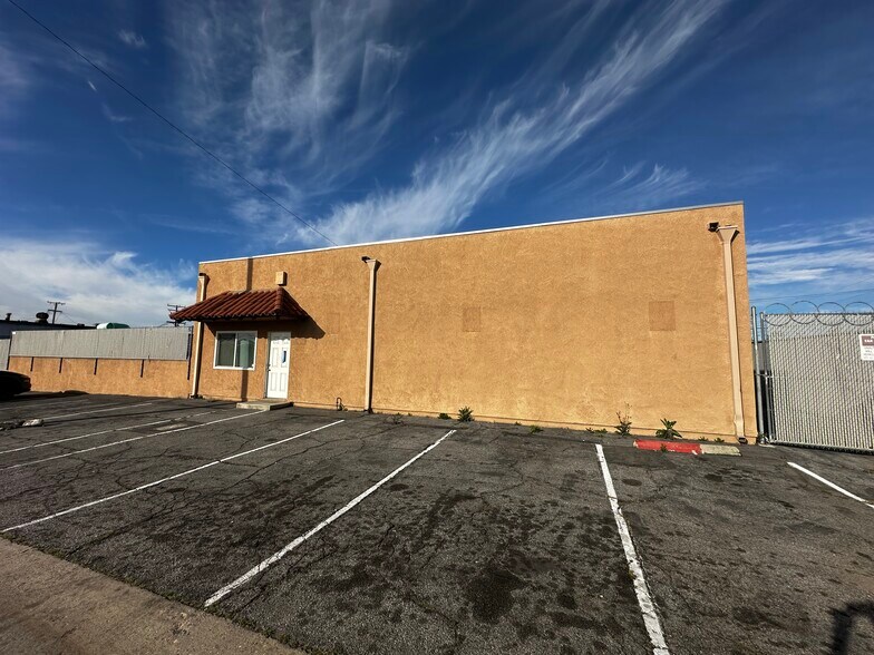 More Photos Of 5141 Calmview Ave, Baldwin Park Service For Lease