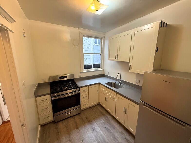 More Photos Of 1650 Clay St, San Francisco Apartments For Sale