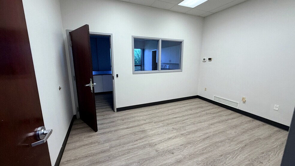 More Photos Of 1530 N 1000 W, Logan Warehouse For Lease
