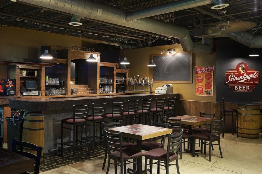 More Photos Of 301 Harrison St NE, Minneapolis Restaurant For Sale