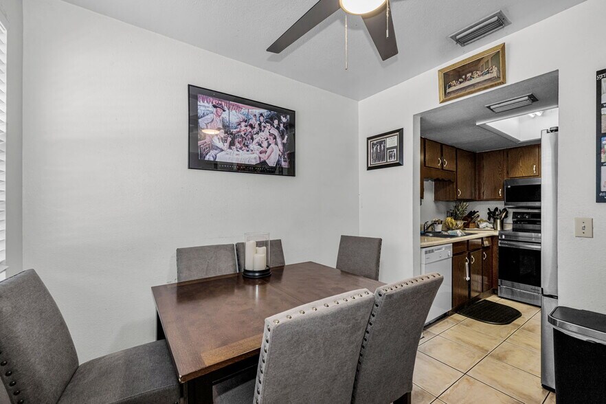 More Photos Of 1231 Illinois Ave, Palm Harbor Apartments For Sale