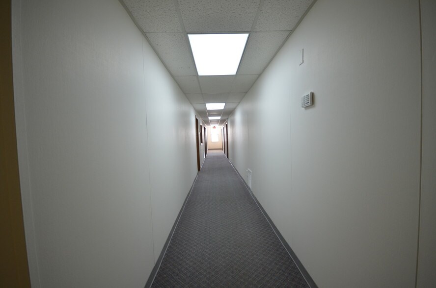 More Photos Of 20 Maple St, Springfield Office For Sale