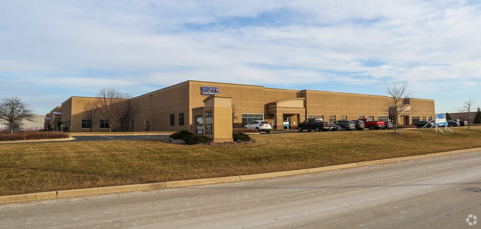More Photos Of N173W21010 Northwest Passage Way, Jackson Warehouse For Lease