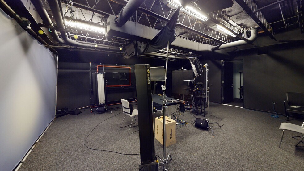 More Photos Of 1521 N Danville St, Arlington Loft Creative Space For Lease