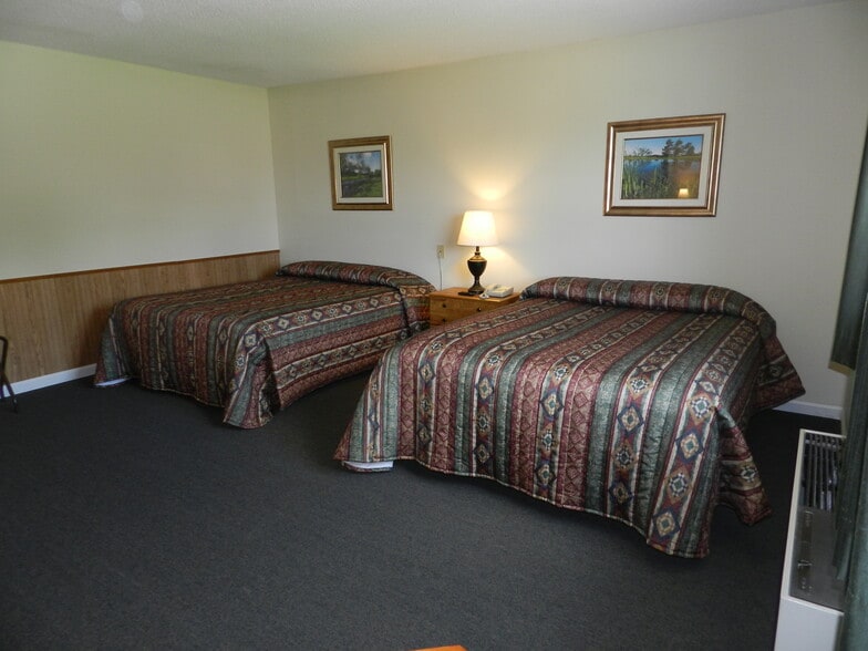 More Photos Of 37067 Nys Route 12, Clayton Hotel For Sale