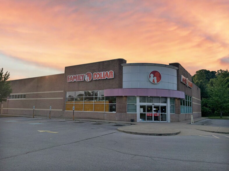Primary Photo Of 701 Valley College Dr, Louisville Drugstore For Lease