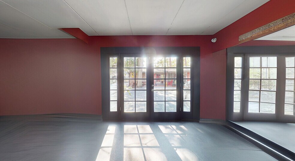 More Photos Of 3508 S Manhattan Ave, Tampa Health Club For Sale