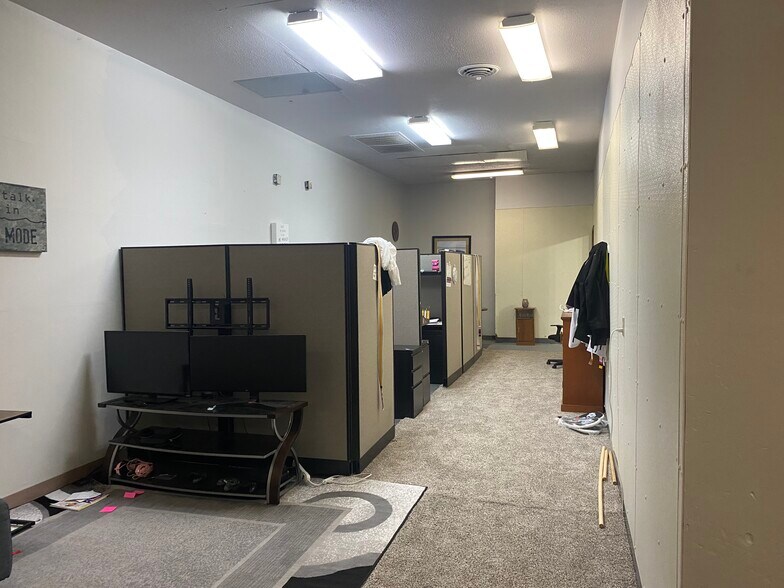 More Photos Of 118 Homestead Dr, New Richmond Medical For Lease