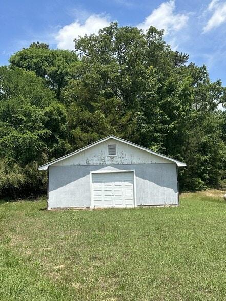 More Photos Of 4611 Highway 138 SW, Stockbridge Specialty For Sale
