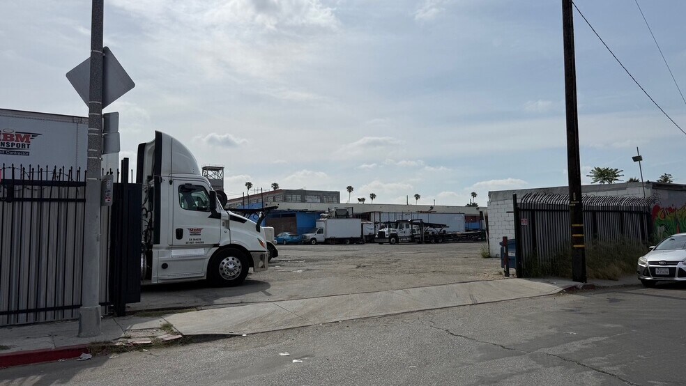 More Photos Of 420 E Slauson Ave, Los Angeles Land For Lease