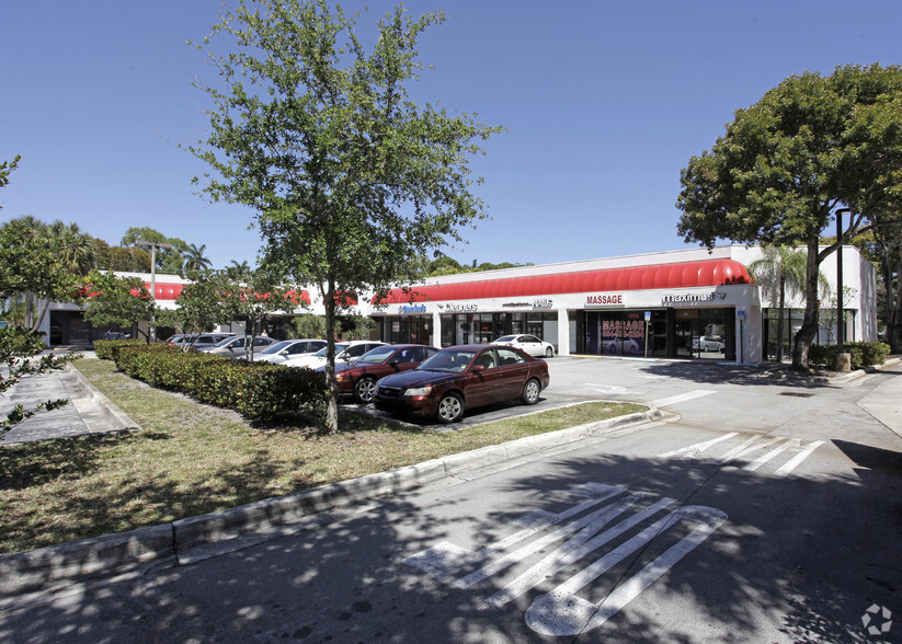 Primary Photo Of 900-916 Powerline Rd, Pompano Beach Unknown For Lease