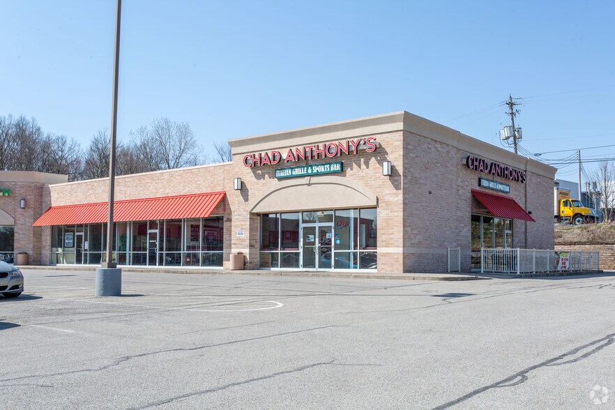 Primary Photo Of 4680-4718 Belmont Ave, Youngstown Storefront For Sale