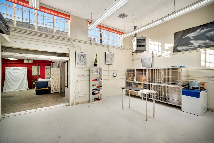 More Photos Of 11915 Inglewood Ave, Hawthorne Medical For Sale