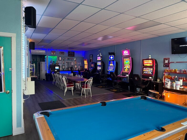 More Photos Of 130 Central Ave, Kincaid General Retail For Sale