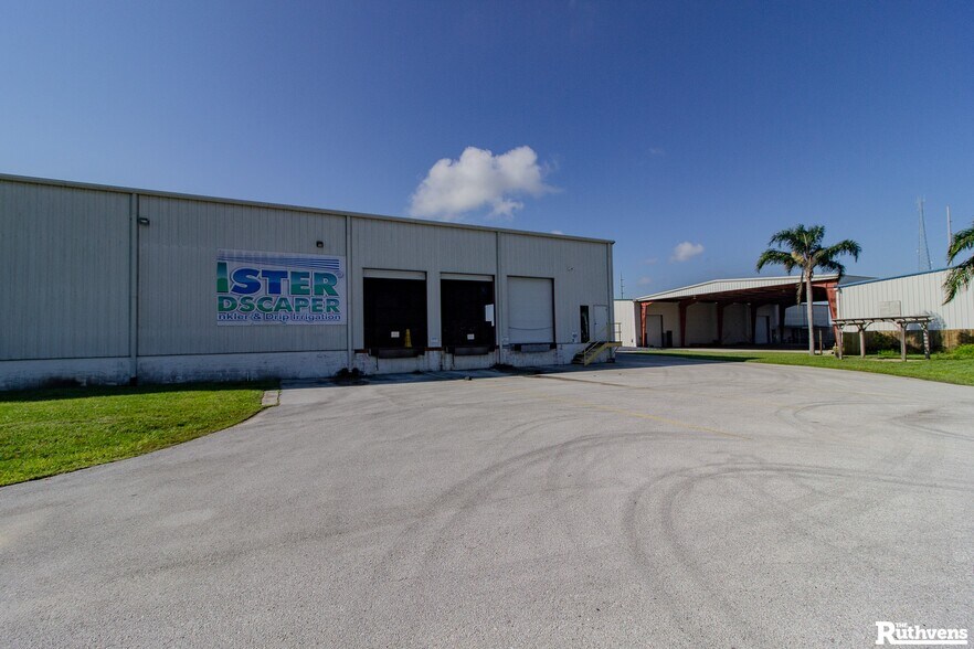 More Photos Of 8400 Lake Trask Rd, Dundee Warehouse For Lease