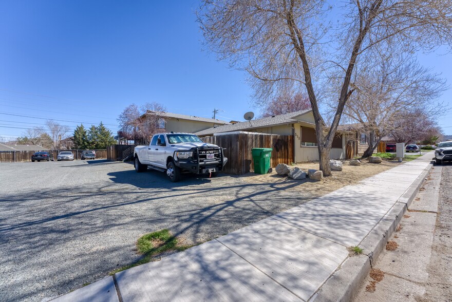 More Photos Of 1517 N Edmonds Dr, Carson City Multifamily For Sale