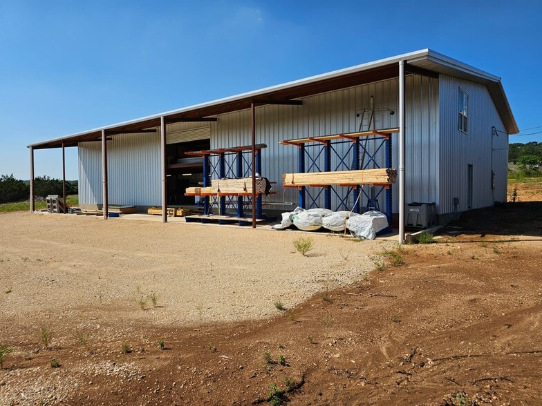 More Photos Of 25819 Ranch Rd, Leander Manufacturing For Sale