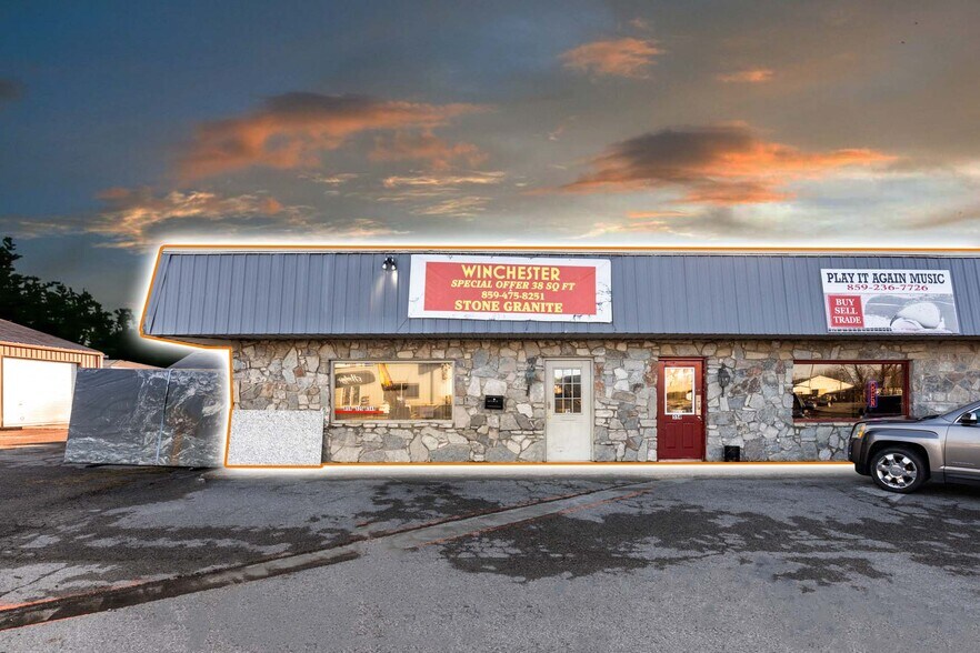 Primary Photo Of 514 S 3rd St, Danville General Retail For Lease