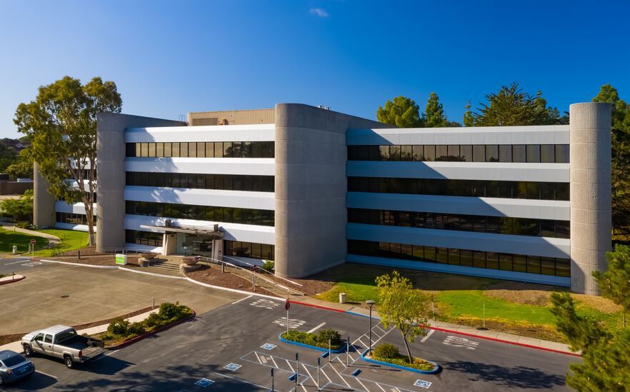 More Photos Of 1900 Alameda De Las Pulgas, San Mateo Research And Development For Lease
