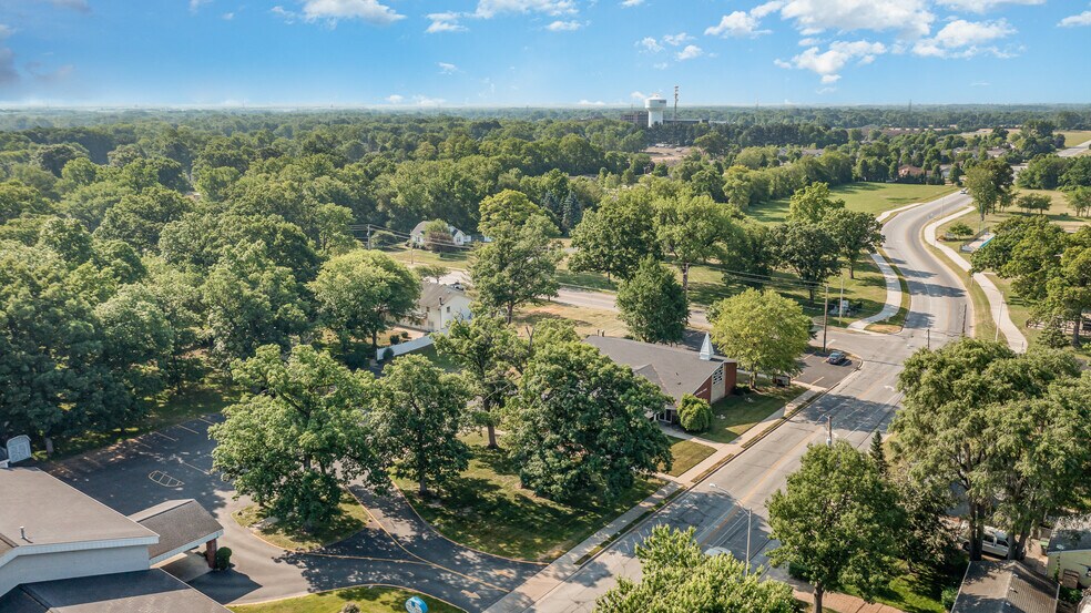 More Photos Of 939 S Wisconsin St, Hobart Religious Facility For Sale