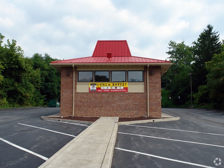 More Photos Of 224 W Main St, Hancock Restaurant For Sale