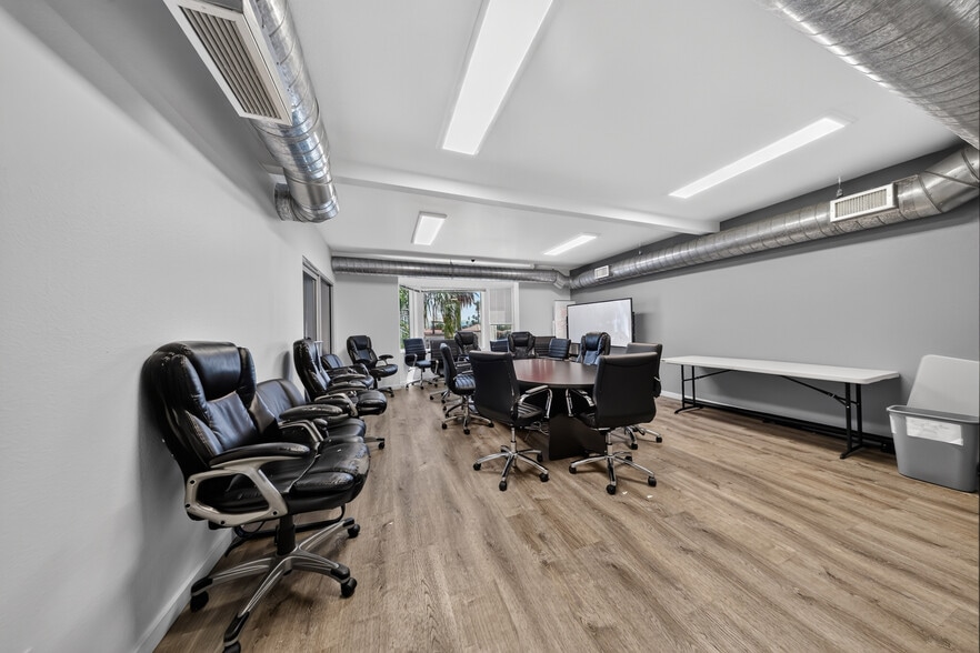 More Photos Of 20847 Sherman Way, Canoga Park Office For Sale
