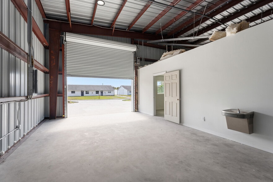 More Photos Of 2933 Harson Way, Fort Pierce Warehouse For Sale