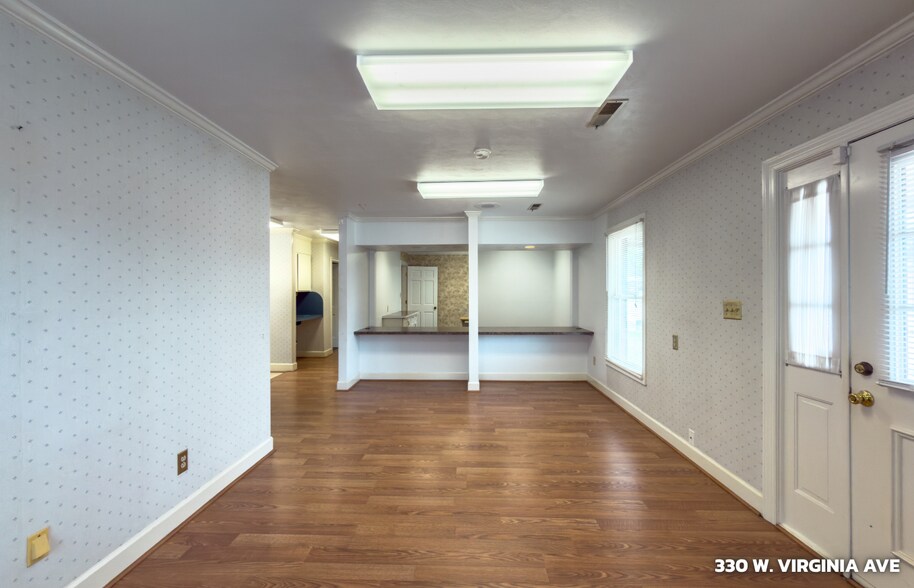More Photos Of , Vinton General Retail For Sale