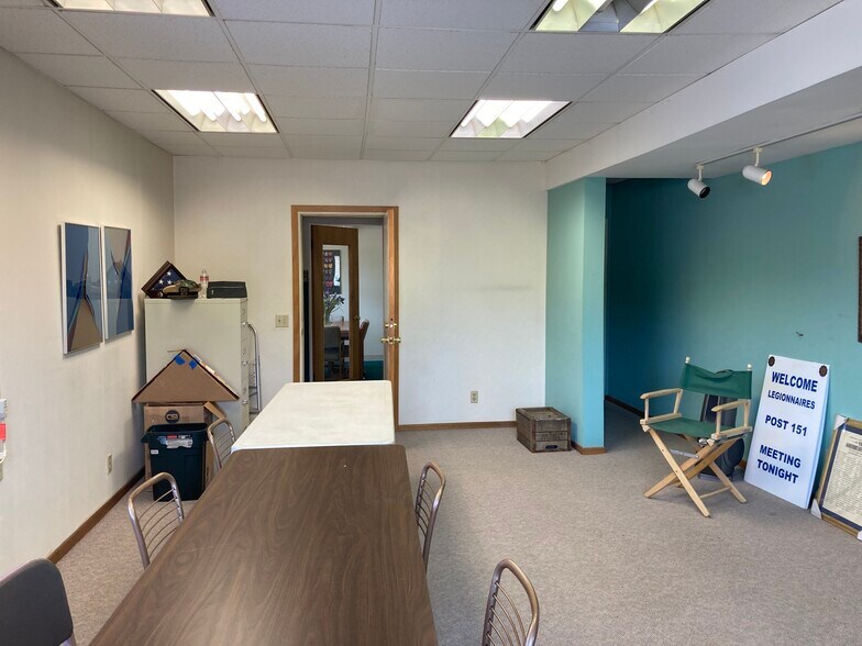 More Photos Of 4269 W Beltline Hwy, Madison Coworking Space