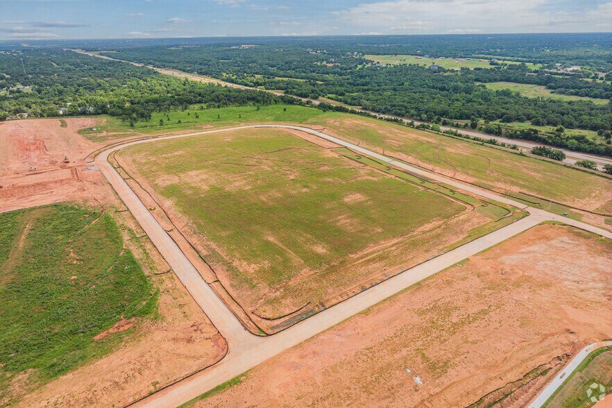 More Photos Of I-35 & Waterloo Rd, Edmond Land For Lease