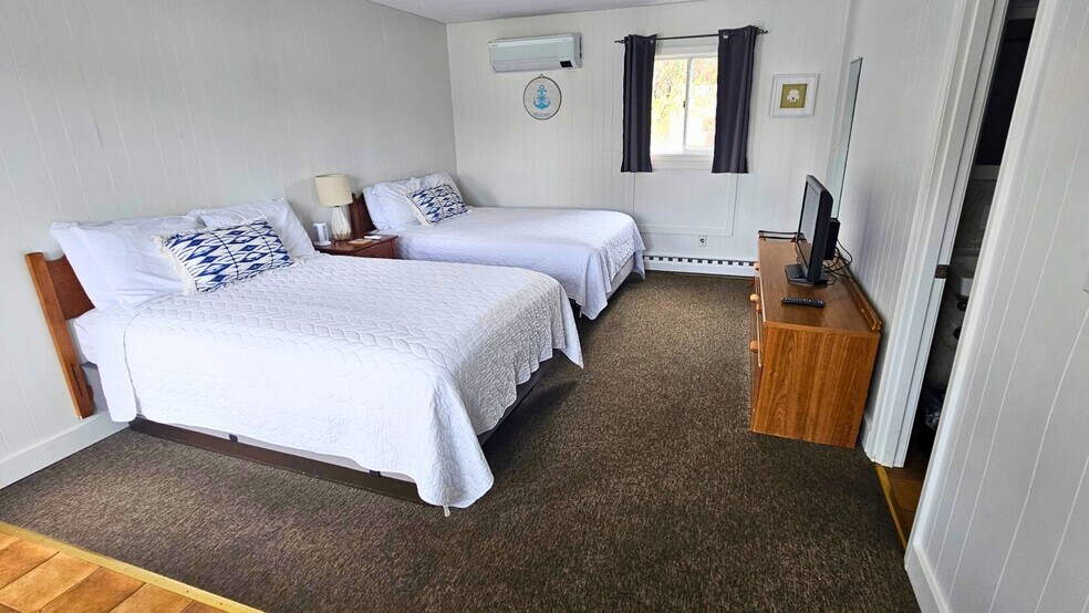 More Photos Of 876 Post Rd, Wells Hotel For Sale