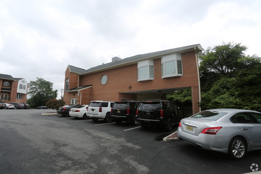 More Photos Of 271 Route 46 W, Fairfield Medical For Lease