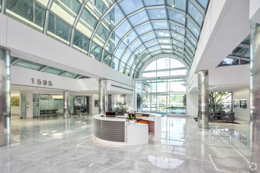 More Photos Of 1595 Spring Hill Rd, Vienna Unknown For Lease