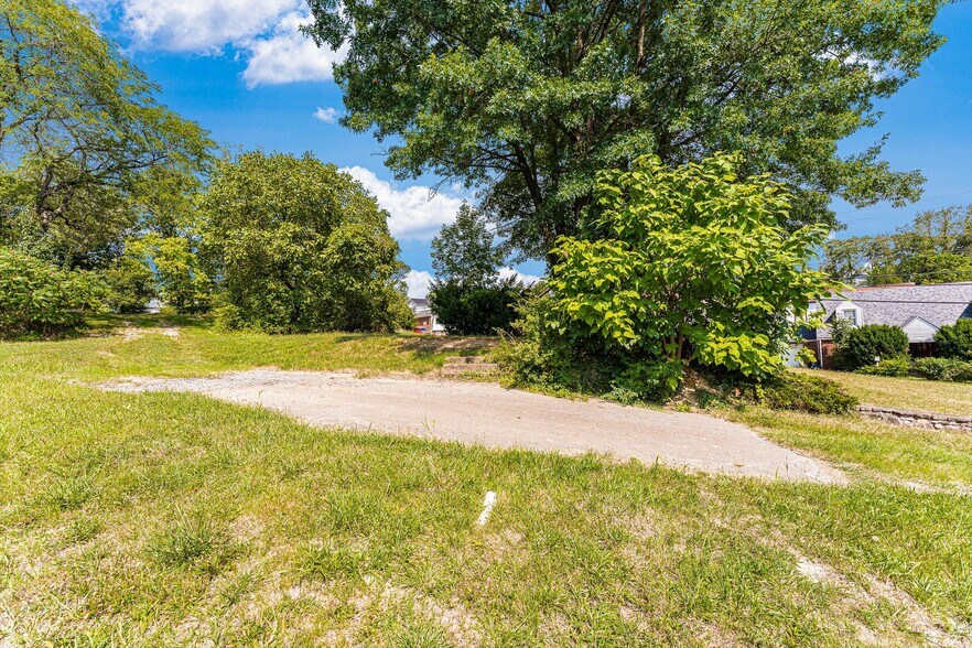 More Photos Of TBD Pineview Dr, Morgantown Land For Sale