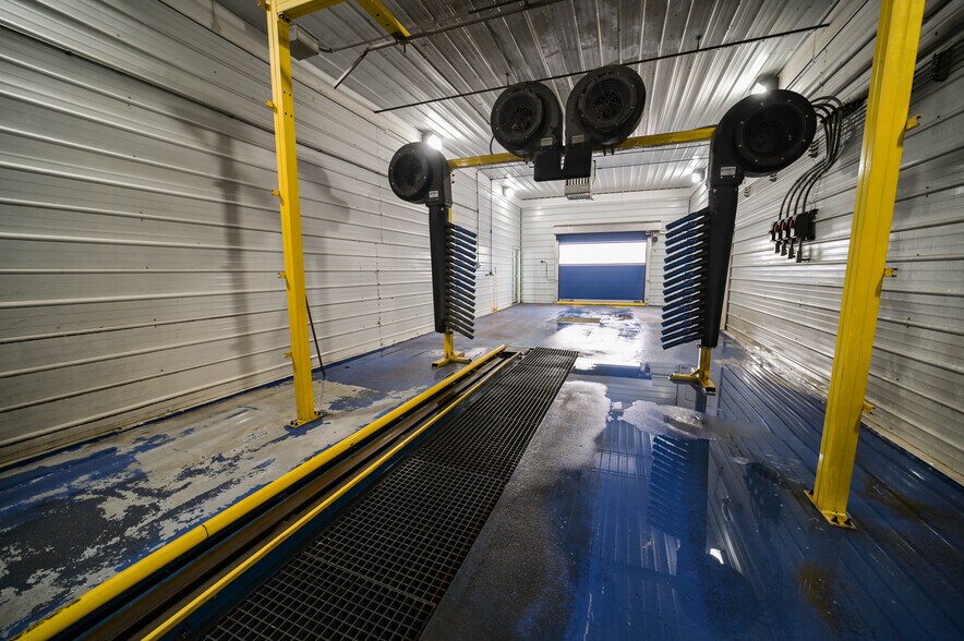 More Photos Of 1700 Oriskany W st, Utica Carwash For Sale