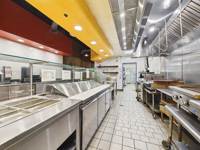 More Photos Of 1014 Broadway, Columbus Storefront Retail Residential For Lease