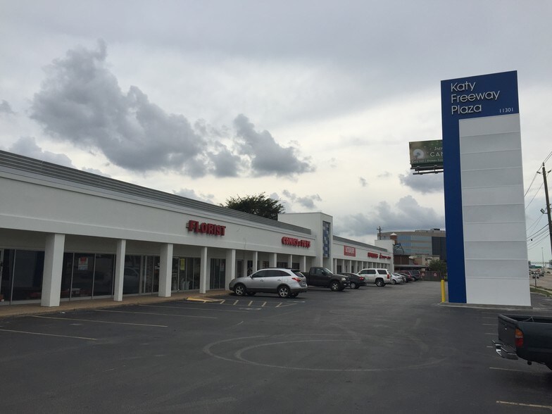 More Photos Of 11301-11329 Katy Fwy, Houston General Retail For Sale