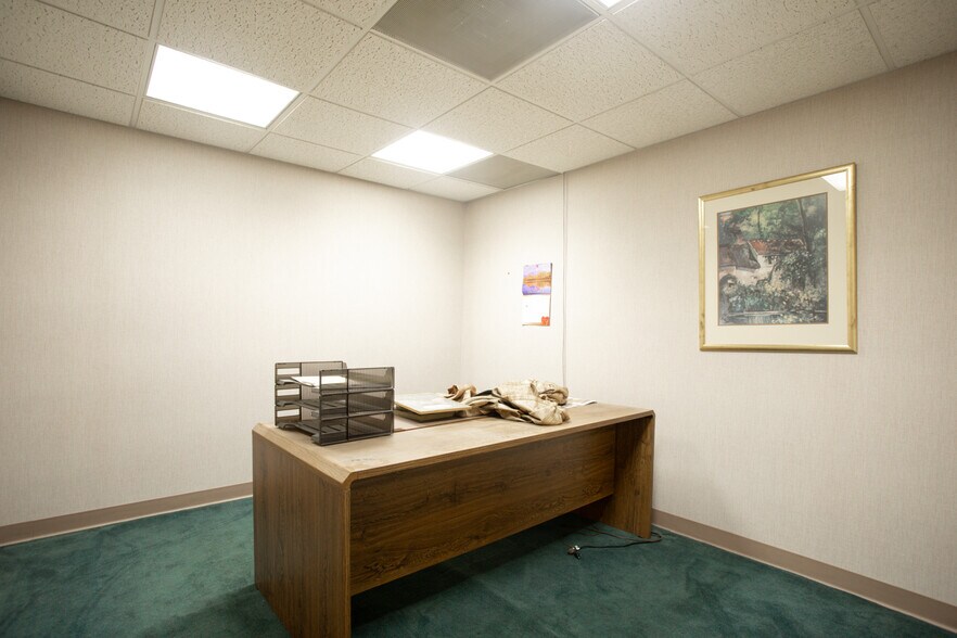 More Photos Of 377 Second St, Fall River Office Residential For Sale