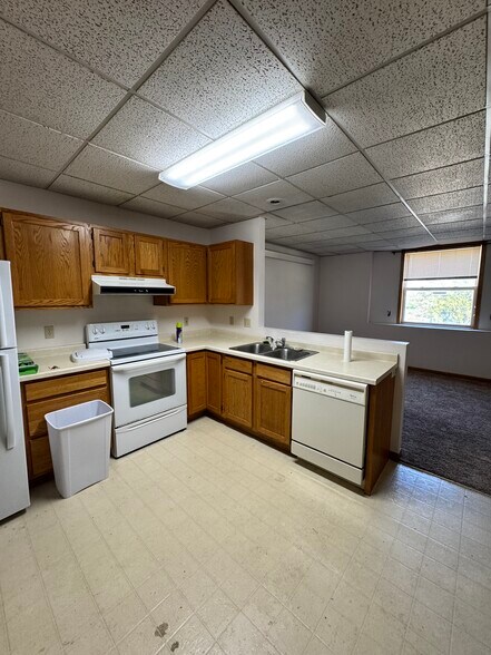 More Photos Of 112 Pleasant St NE, Preston Apartments For Sale