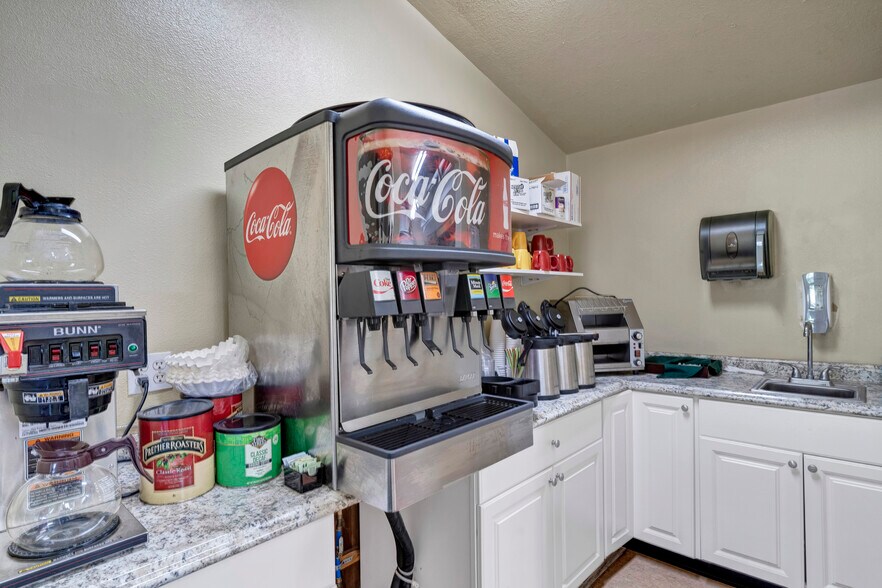 More Photos Of 6335 Highway 22, Independence Sports And Entertainment For Sale