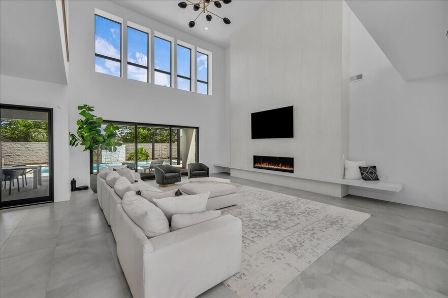 More Photos Of 3366 W 2100 S, Hurricane Multifamily For Sale