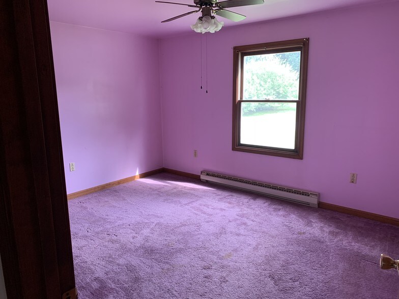 More Photos Of 5405 Village Ct, Adamstown Specialty For Sale
