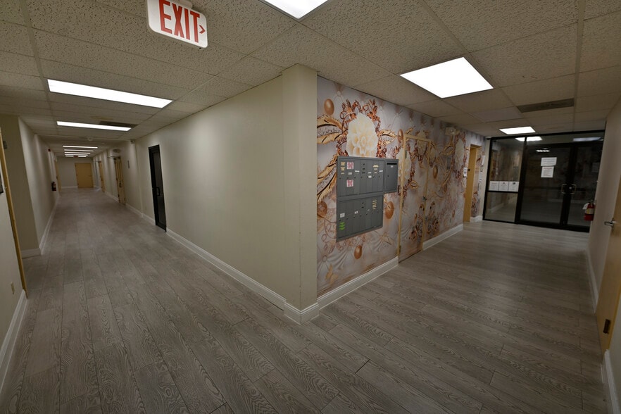 More Photos Of 9502 Computer Dr, San Antonio Medical For Sale