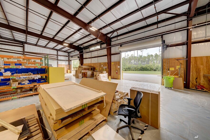 More Photos Of 17684 Cordova Pl, Panama City Beach Distribution For Lease