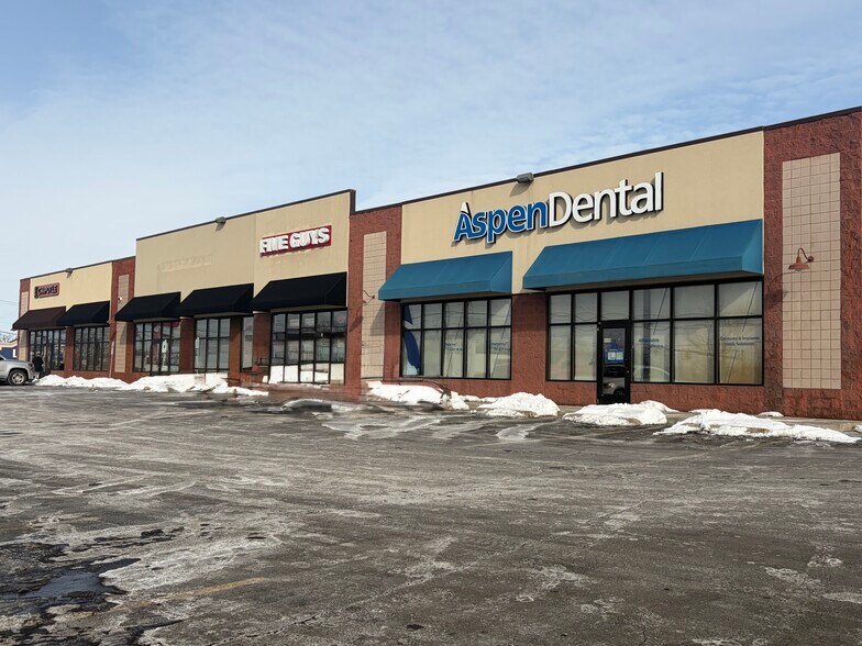 More Photos Of 3180-3292 Elida Rd, Lima Storefront For Lease