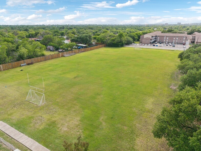 More Photos Of 1826 Basse Rd, San Antonio Schools For Sale