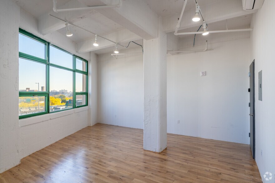 More Photos Of 81 Prospect St, Brooklyn Loft Creative Space For Lease