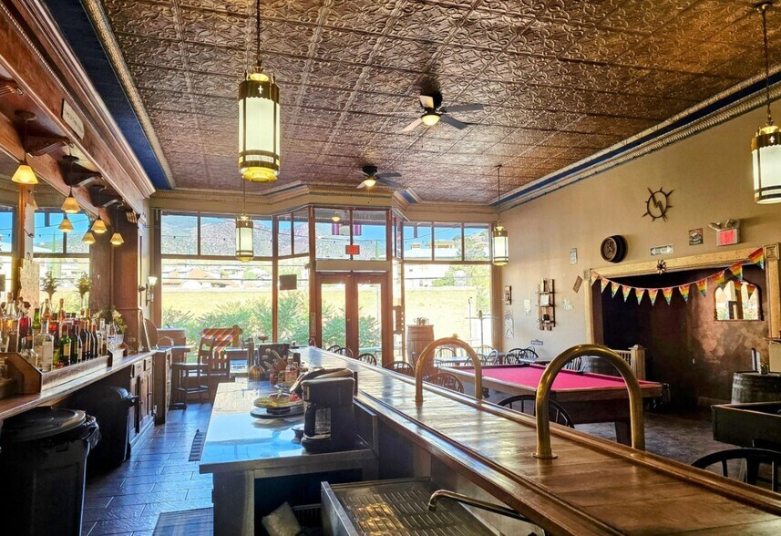 More Photos Of 37-39 Ok St, Bisbee General Retail For Sale